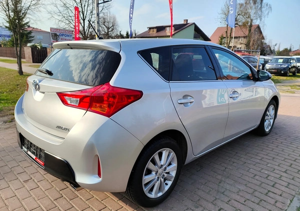 Toyota Auris cena 49900 przebieg: 98273, rok produkcji 2015 z Mikstat małe 352